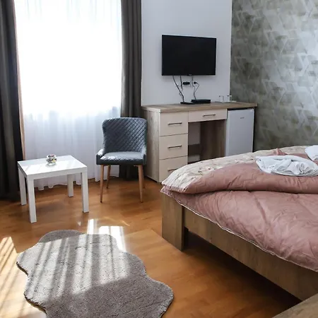 Cigandi Csaladi Panzio Bed & Breakfast Cigánd