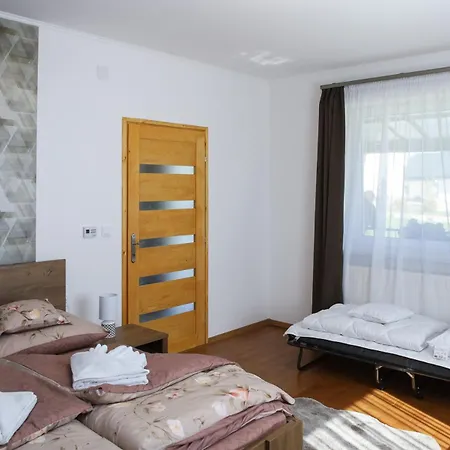 Cigandi Csaladi Panzio Bed & Breakfast